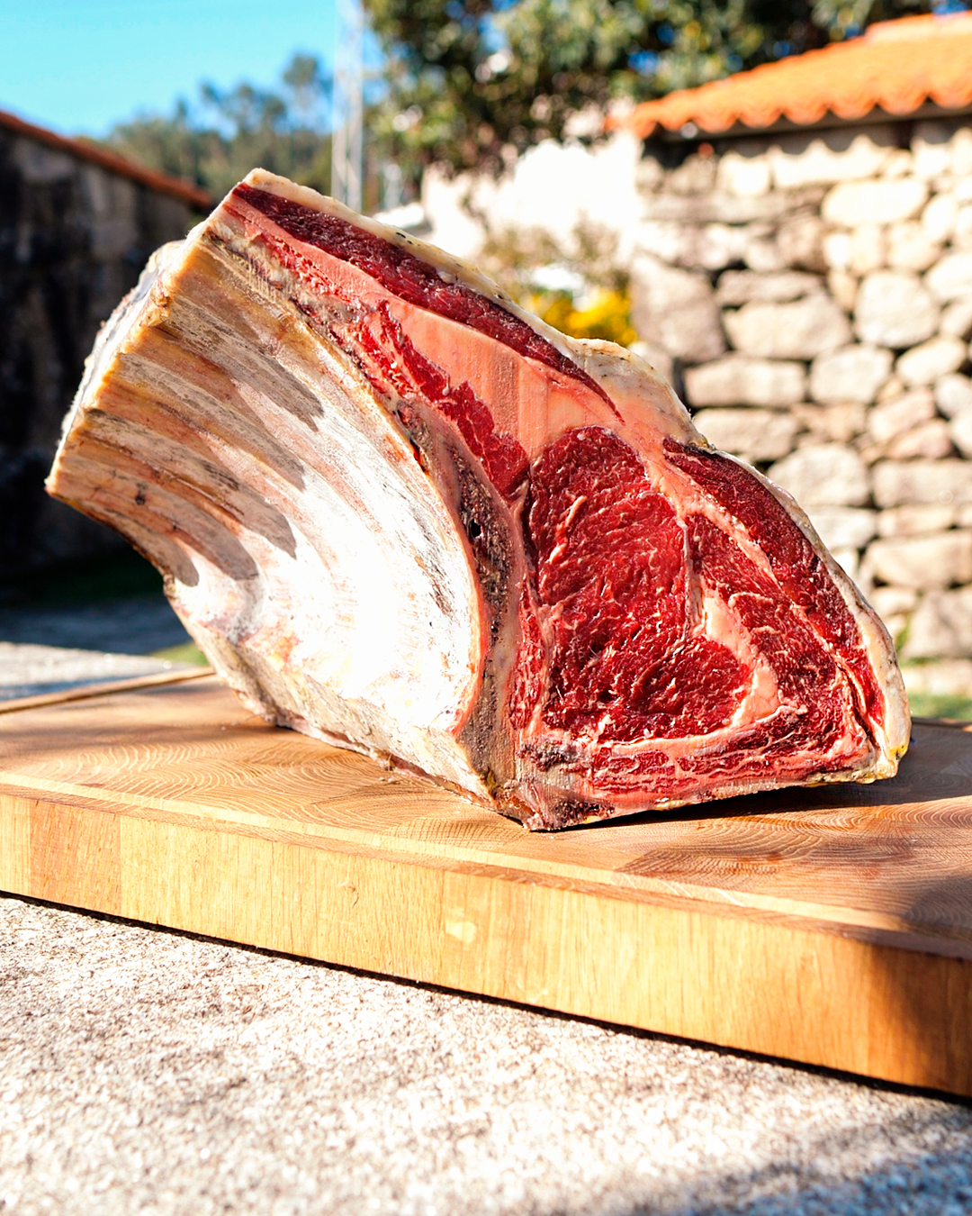 Chuletero de vaca gallega madurada en Albanta Cocina de Leña, Pontevedra
